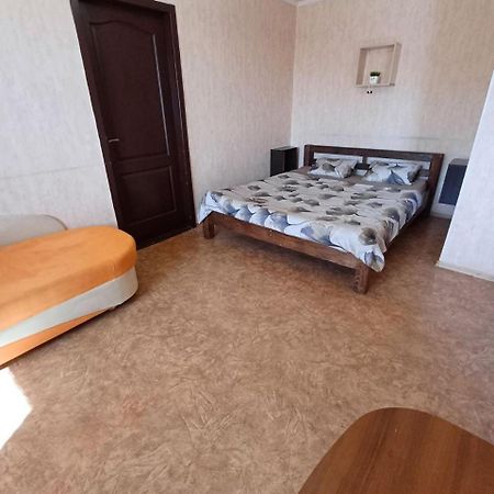 Apartment 2 Rooms Slobozhansky Prospekt Nizhnedneprovsk Экстерьер фото